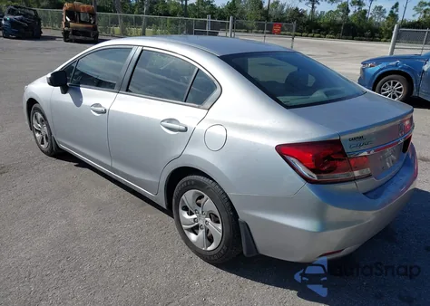 2015 Honda Civic Lx z USA, uszkodzony, nr VIN 2HGFB2F50FH553465